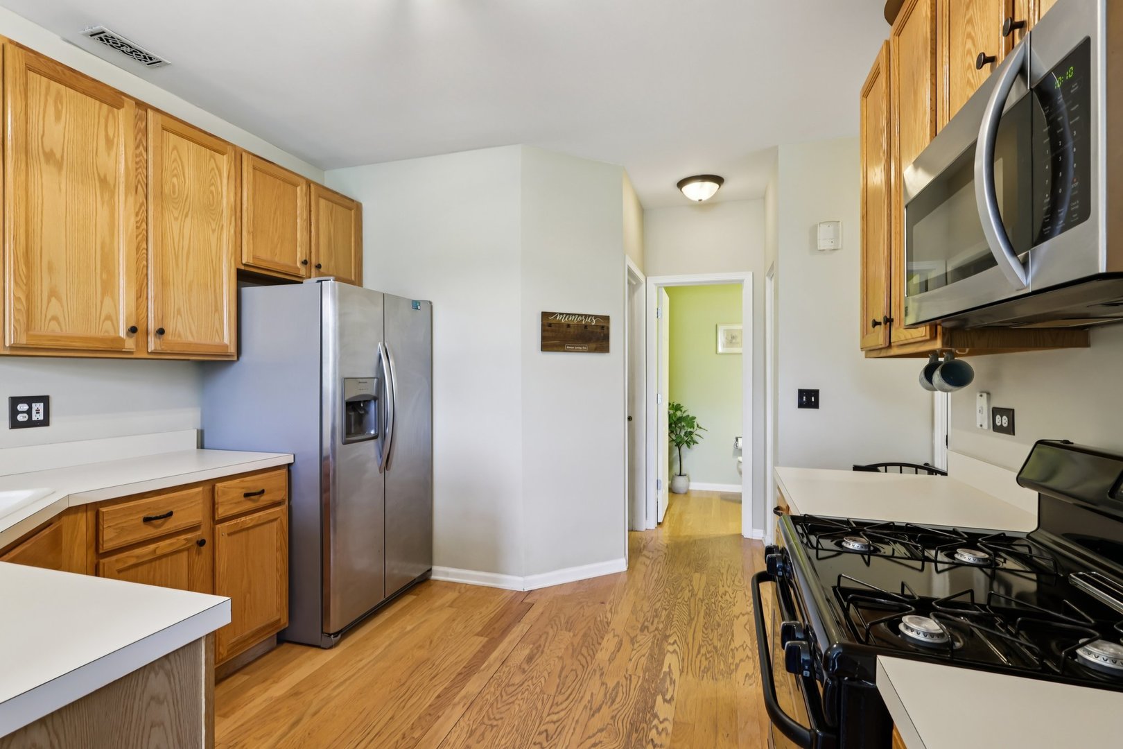 2805 Falling Waters Drive Lindenhurst, IL 60046 - Photo 8 of 29
