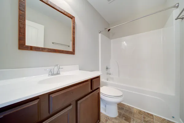$2,100 | 226 Saxony Way, Gallatin, TN 37066