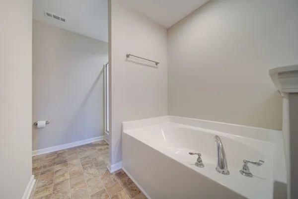 $2,100 | 226 Saxony Way, Gallatin, TN 37066