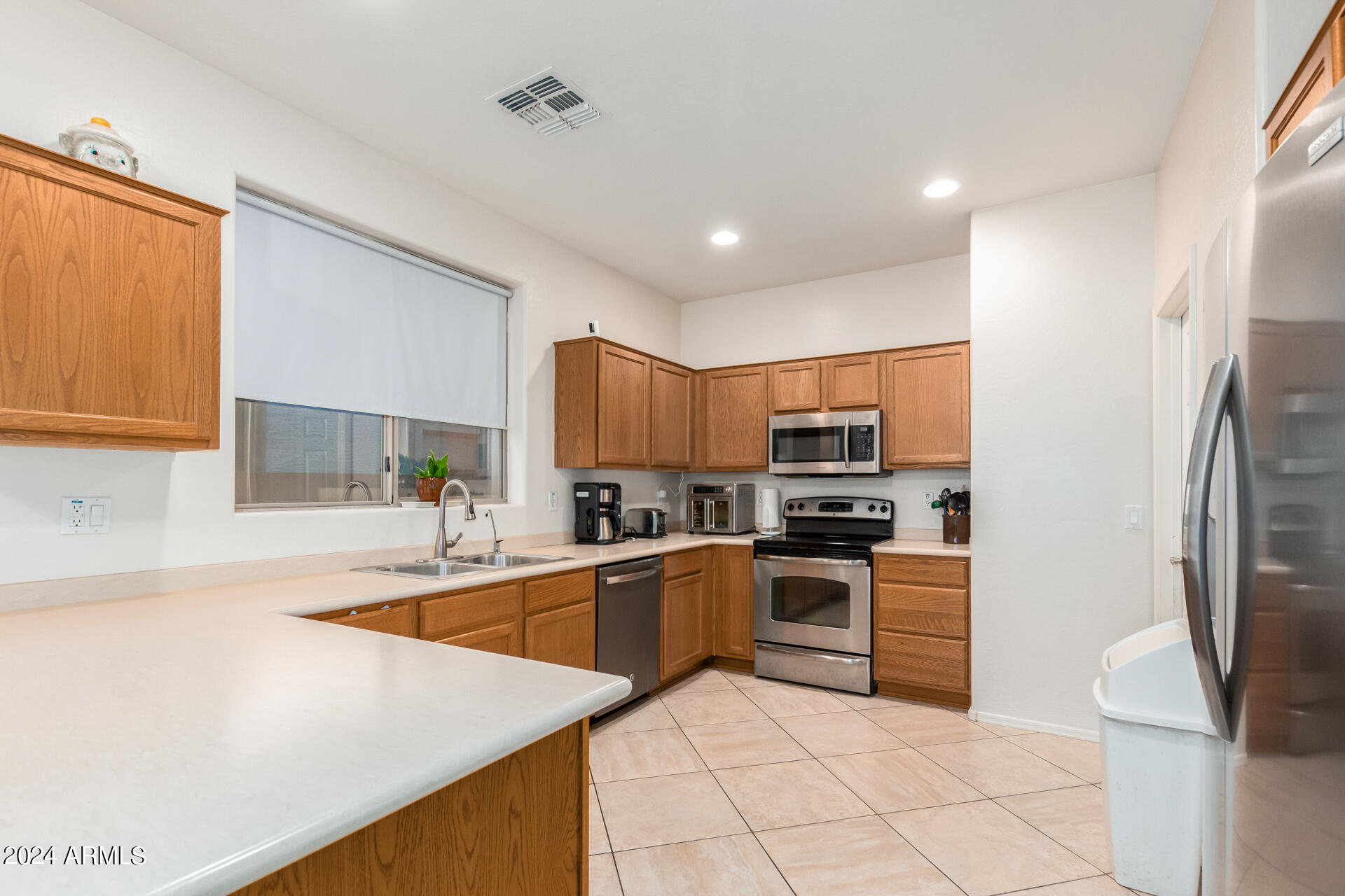 2339 West Beverly Rd. Phoenix, AZ 85041 - Photo 7 of 22 0019-19 - Beverly