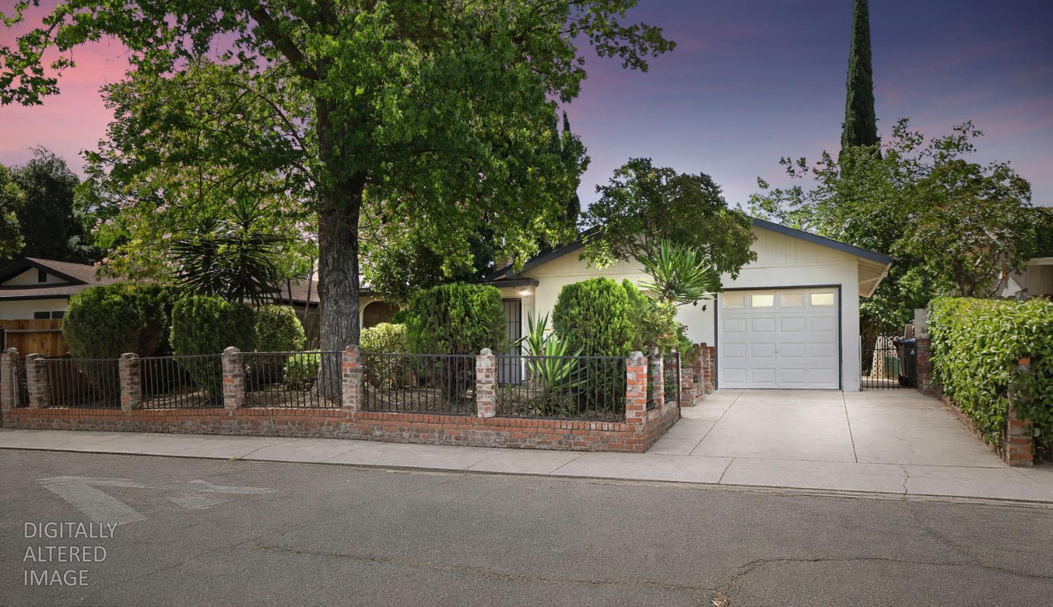 2044 Del Rio Drive Stockton, CA 95204 - Photo 1 of 40