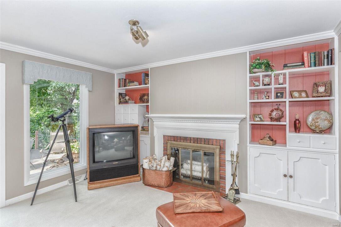 143 Ridgecrest Drive Chesterfield, MO 63017 - Photo 21 of 48 Gallery Image 21