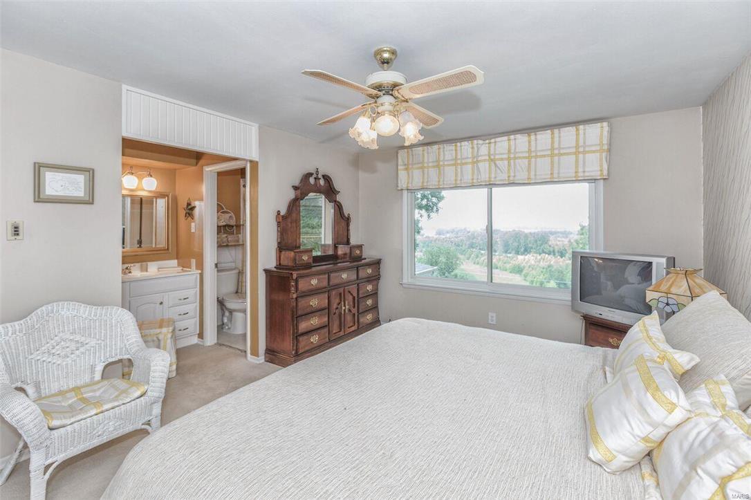 143 Ridgecrest Drive Chesterfield, MO 63017 - Photo 31 of 48 Gallery Image 31