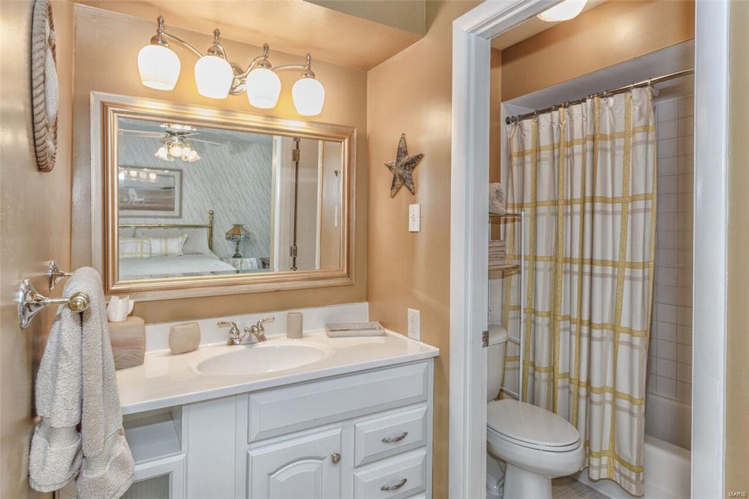 143 Ridgecrest Drive Chesterfield, MO 63017 - Photo 33 of 48 Gallery Image 33