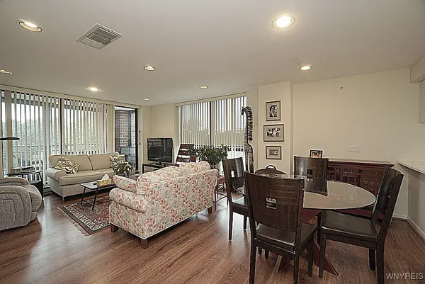 $299,900 | 200 Lakefront Boulevard, Unit 301, Buffalo, NY 14202