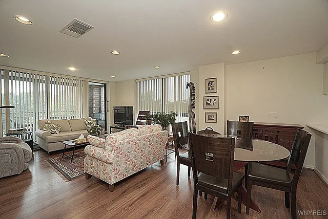 $314,900 | 200 Lakefront Boulevard, Unit 301, Buffalo, NY 14202