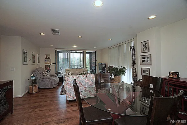 $299,900 | 200 Lakefront Boulevard, Unit 301, Buffalo, NY 14202