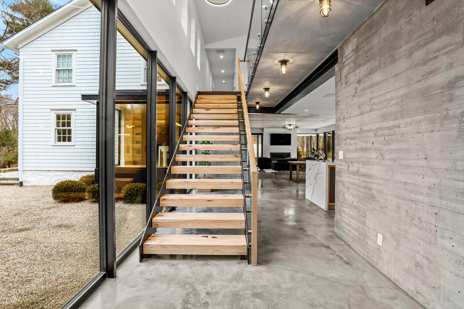 38 Goodwives River Road Darien, CT 06820 - Photo 5 of 58 a view of entryway and hall