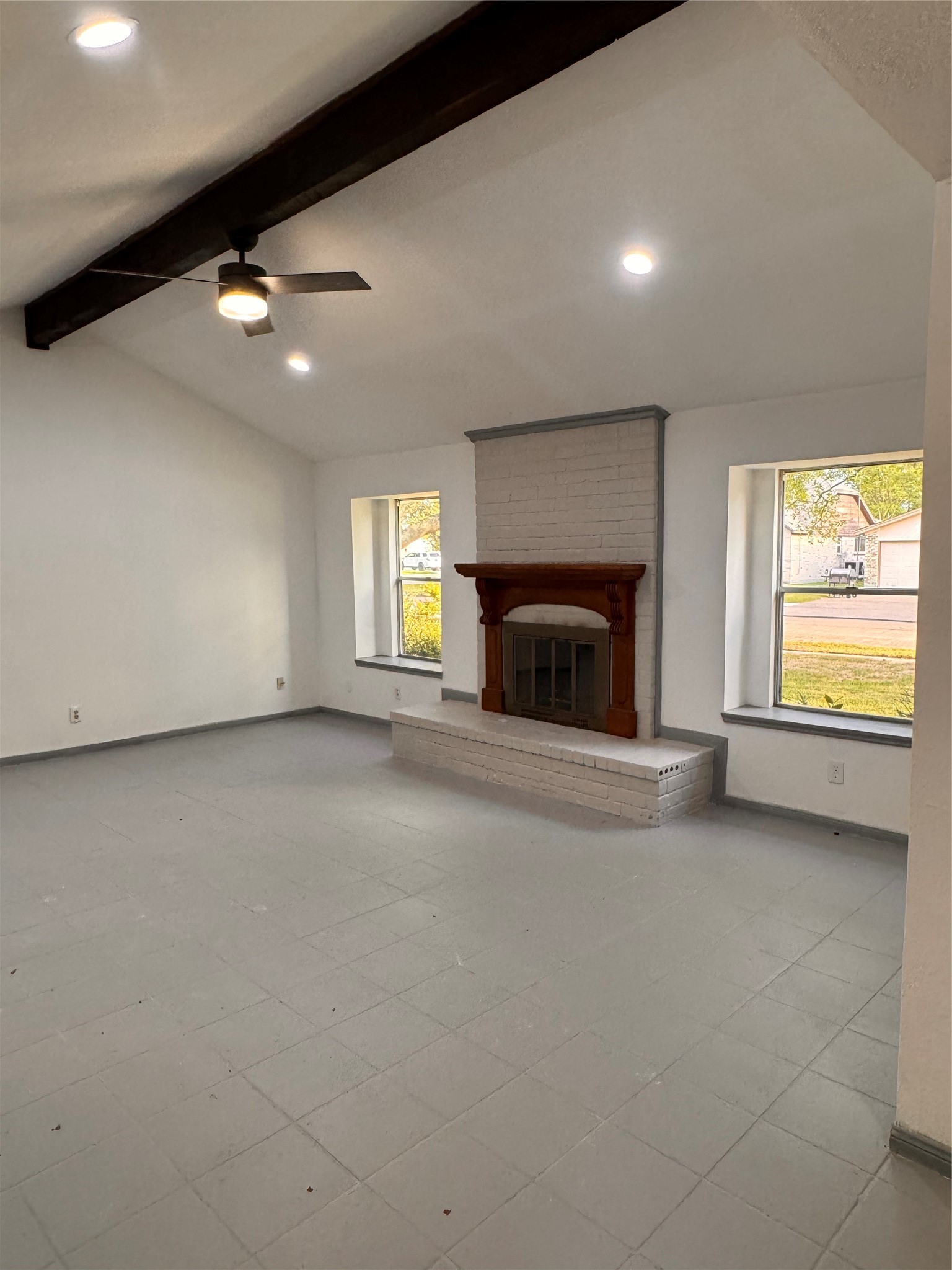 604 Briarclift Lane Baytown, TX 77521 - Photo 4 of 12