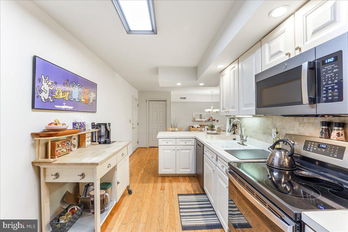 644 Brandon Road Eagleville, PA 19403 - Photo 12 of 31 Kitchen View into the Dining Room Area