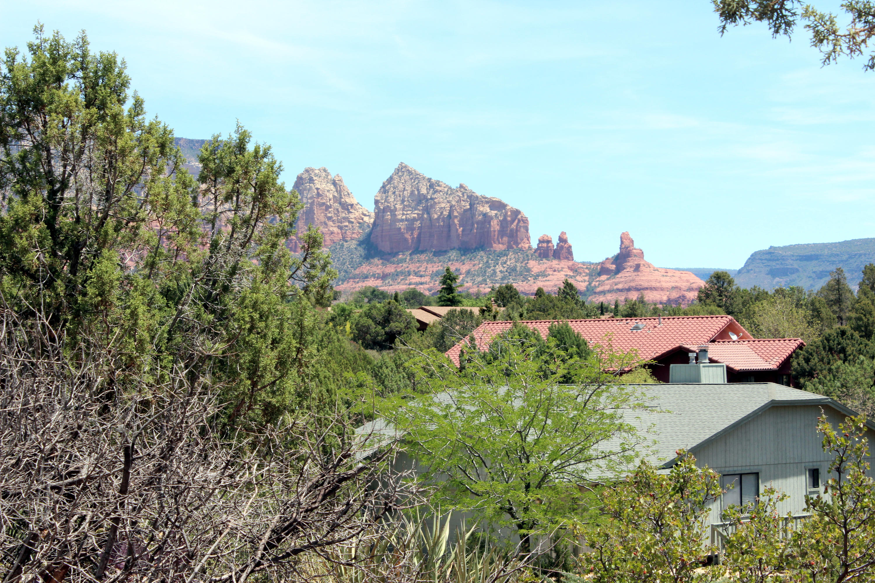 225 Ross Road Sedona, AZ 86336 - Photo 2 of 26 225 Ross Rd - Sedona Red Rock Views