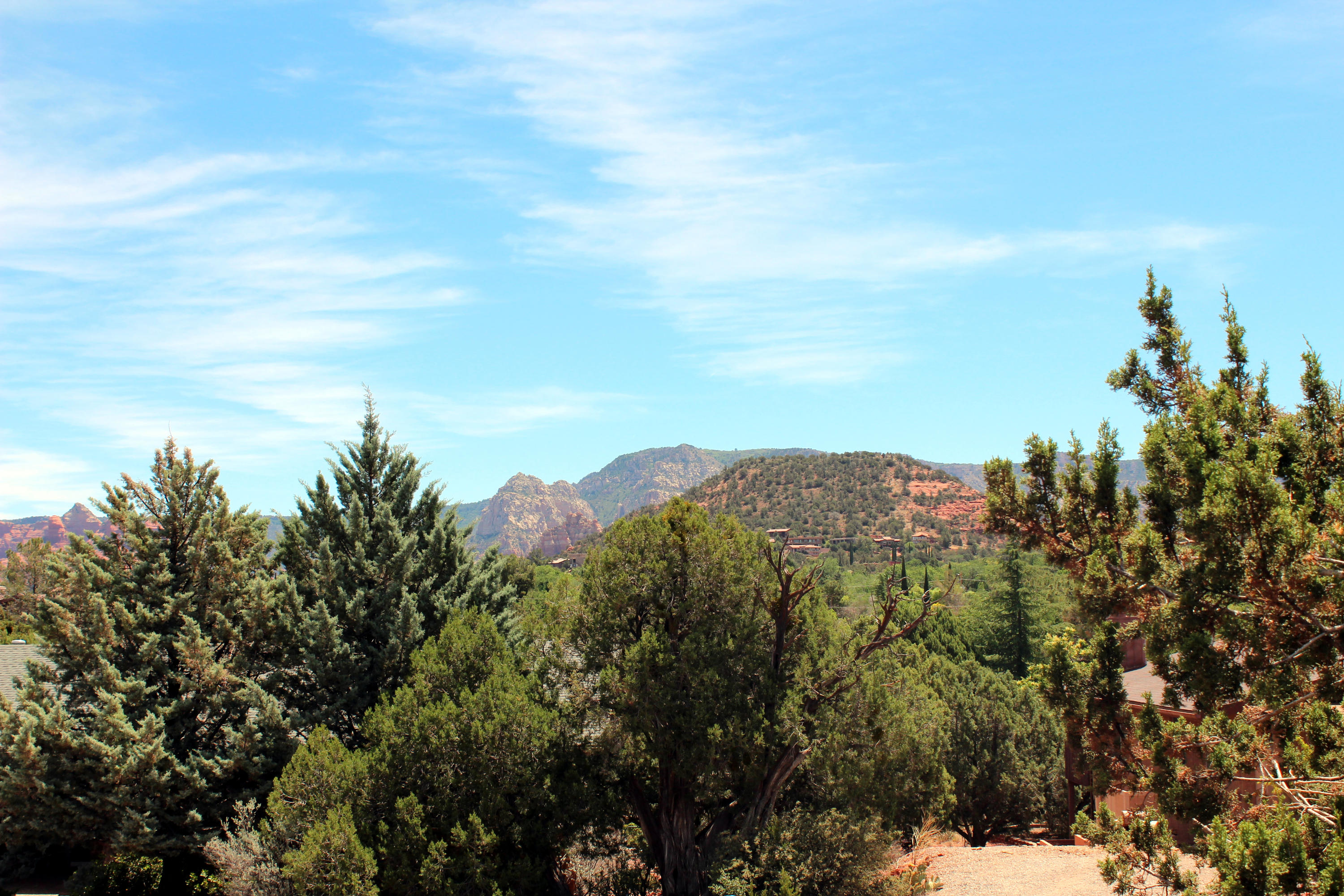 225 Ross Road Sedona, AZ 86336 - Photo 6 of 26 225 Ross Rd - Mountain Views