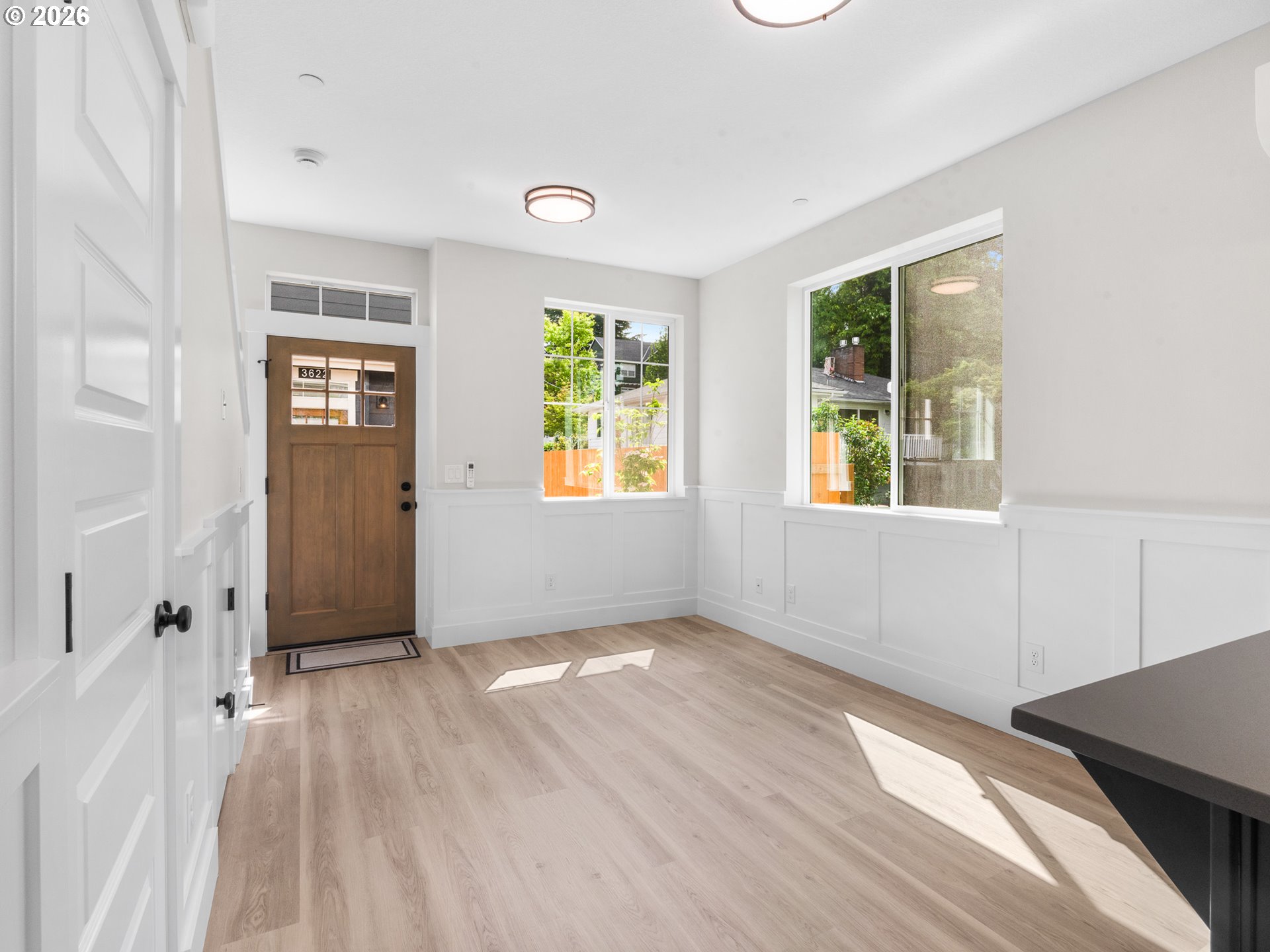 3624 Southwest Vermont Street Portland, OR 97219 - Photo 3 of 16 Gallery Image 3