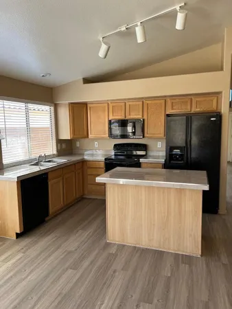 $2,200 | 1764 East Erie Street, Gilbert, AZ 85295