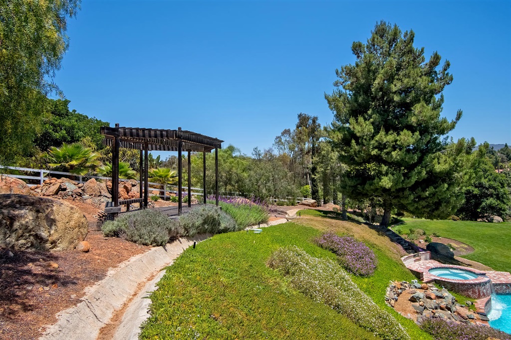 3270 Violet Ridge Encinitas, CA 92024 - Photo 13 of 13