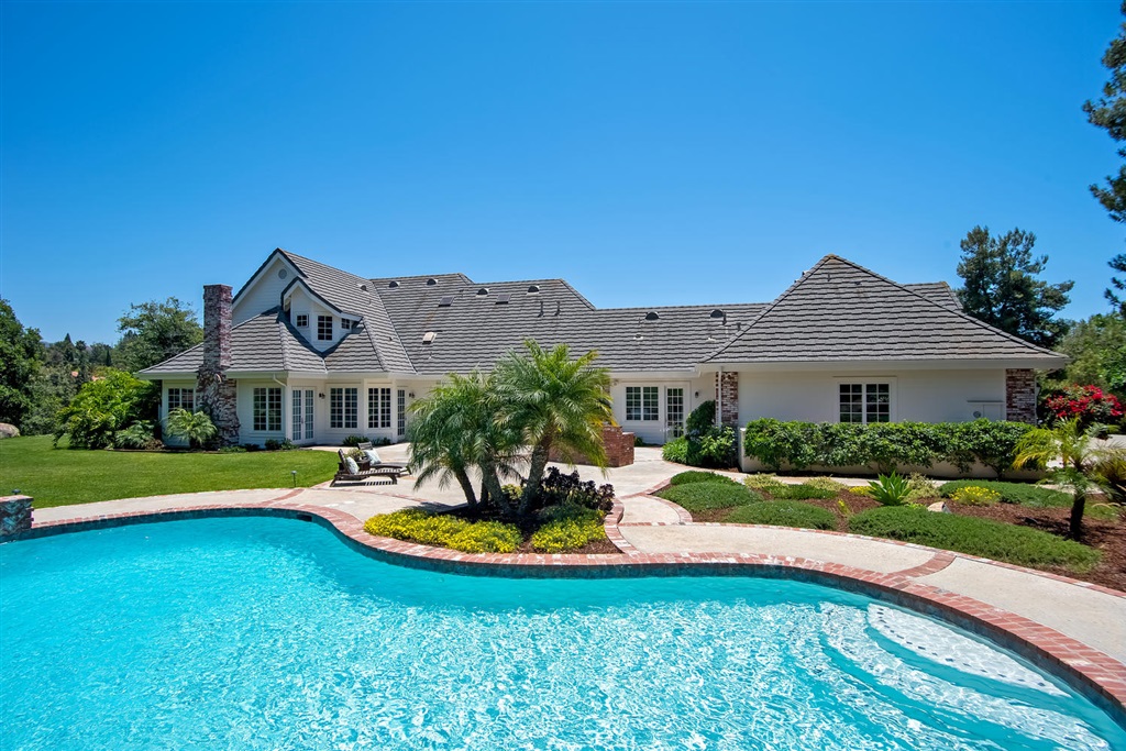 3270 Violet Ridge Encinitas, CA 92024 - Photo 3 of 13