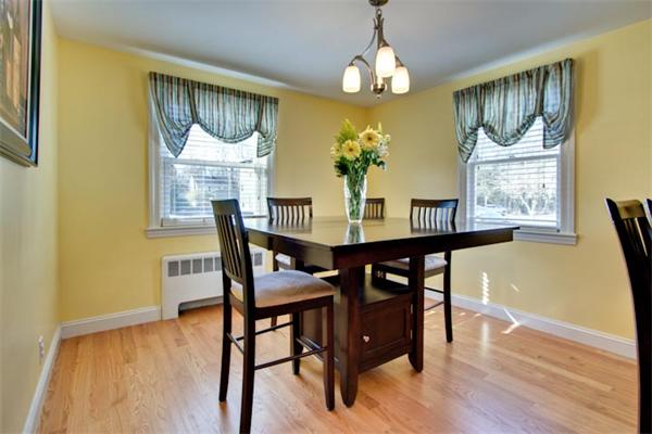 117 Roberts Road Medford, MA 02155 - Photo 4 of 15 Gallery Image 4