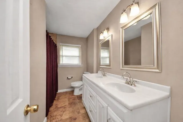 $219,900 | 2914 Dragonwick Drive, Houston, TX 77045