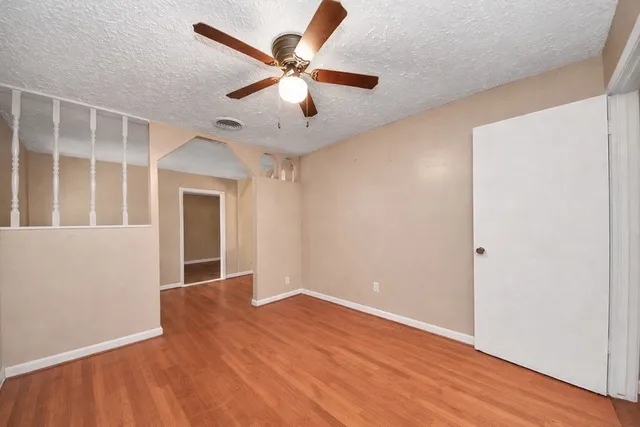 $219,900 | 2914 Dragonwick Drive, Houston, TX 77045