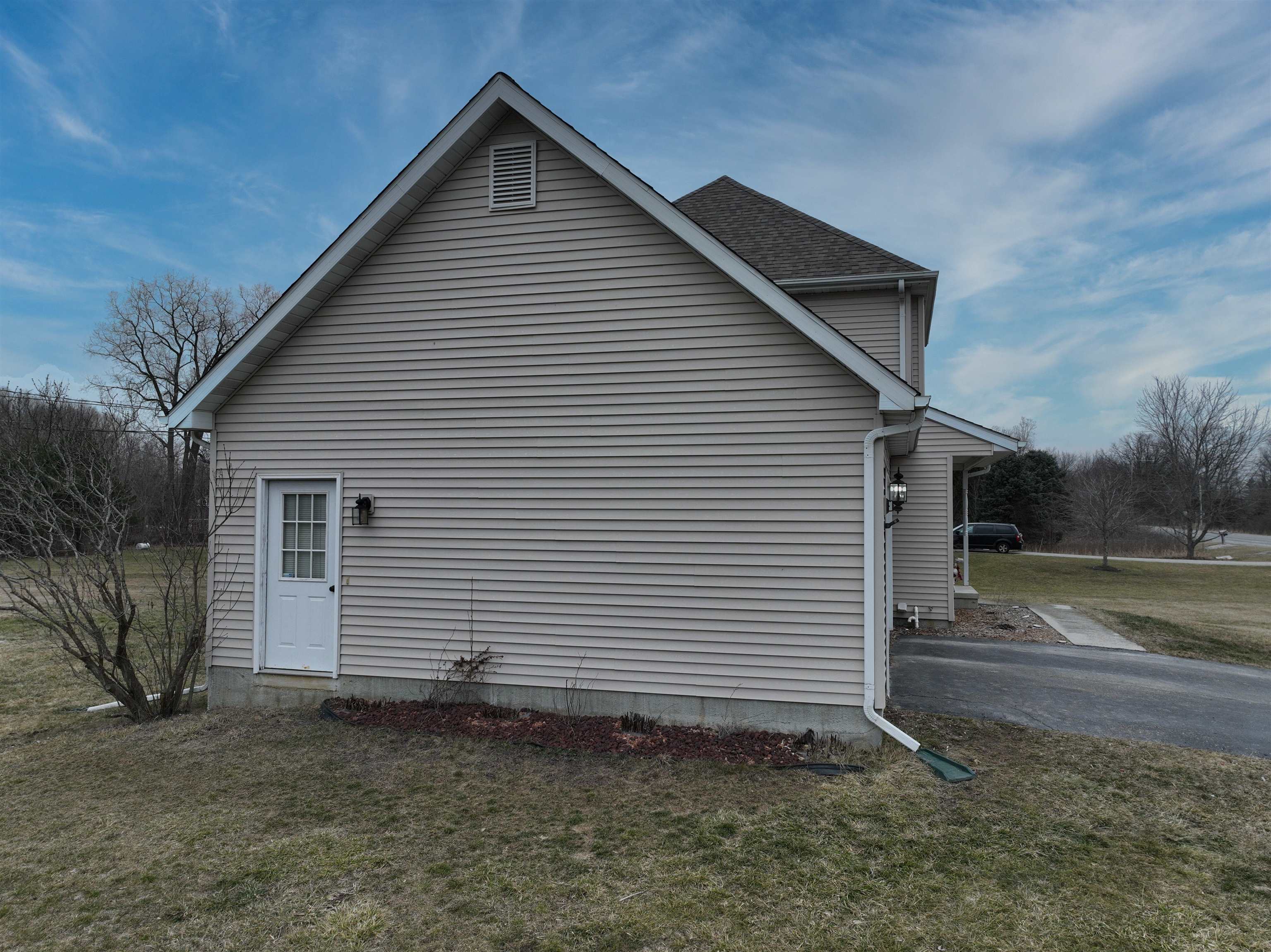 5214 Duffield Road Swartz Creek, MI 48473 - Photo 48 of 67 50102017-48.JPG