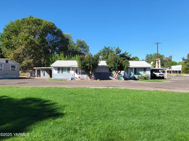 $400,000 | 41-43 Curtis Street, Harrah, WA 98933