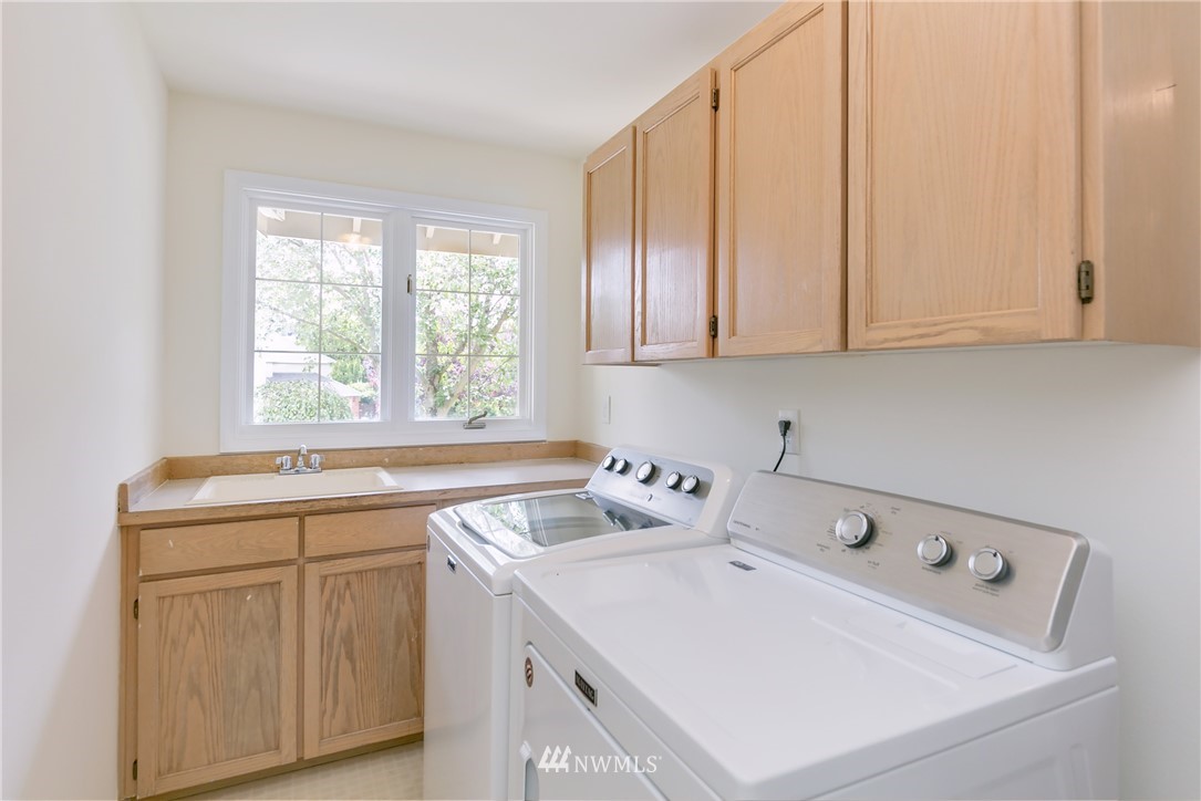 10014 Northeast 153rd Street Bothell, WA 98011 - Photo 12 of 25 Gallery Image 12