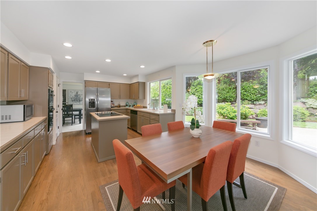 10014 Northeast 153rd Street Bothell, WA 98011 - Photo 6 of 25 Gallery Image 6