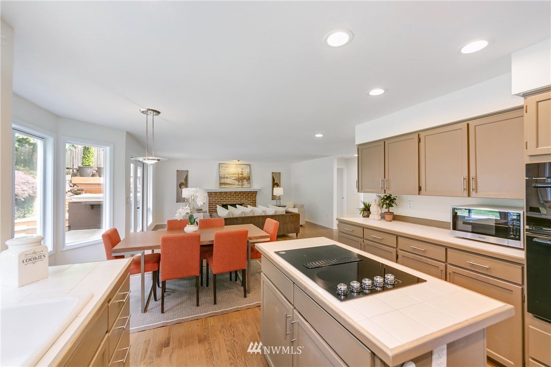 10014 Northeast 153rd Street Bothell, WA 98011 - Photo 7 of 25 Gallery Image 7