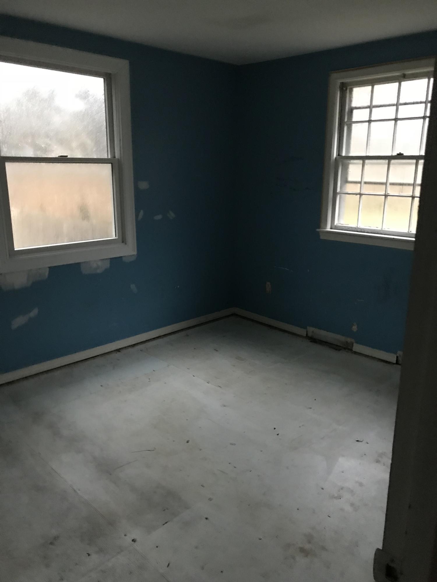 23 Stage Coach Road Centerville, MA 02632 - Photo 6 of 9 an empty room with a window