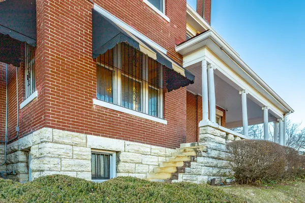 $1,100,000 | 930 Oak Street, Chattanooga, TN 37403