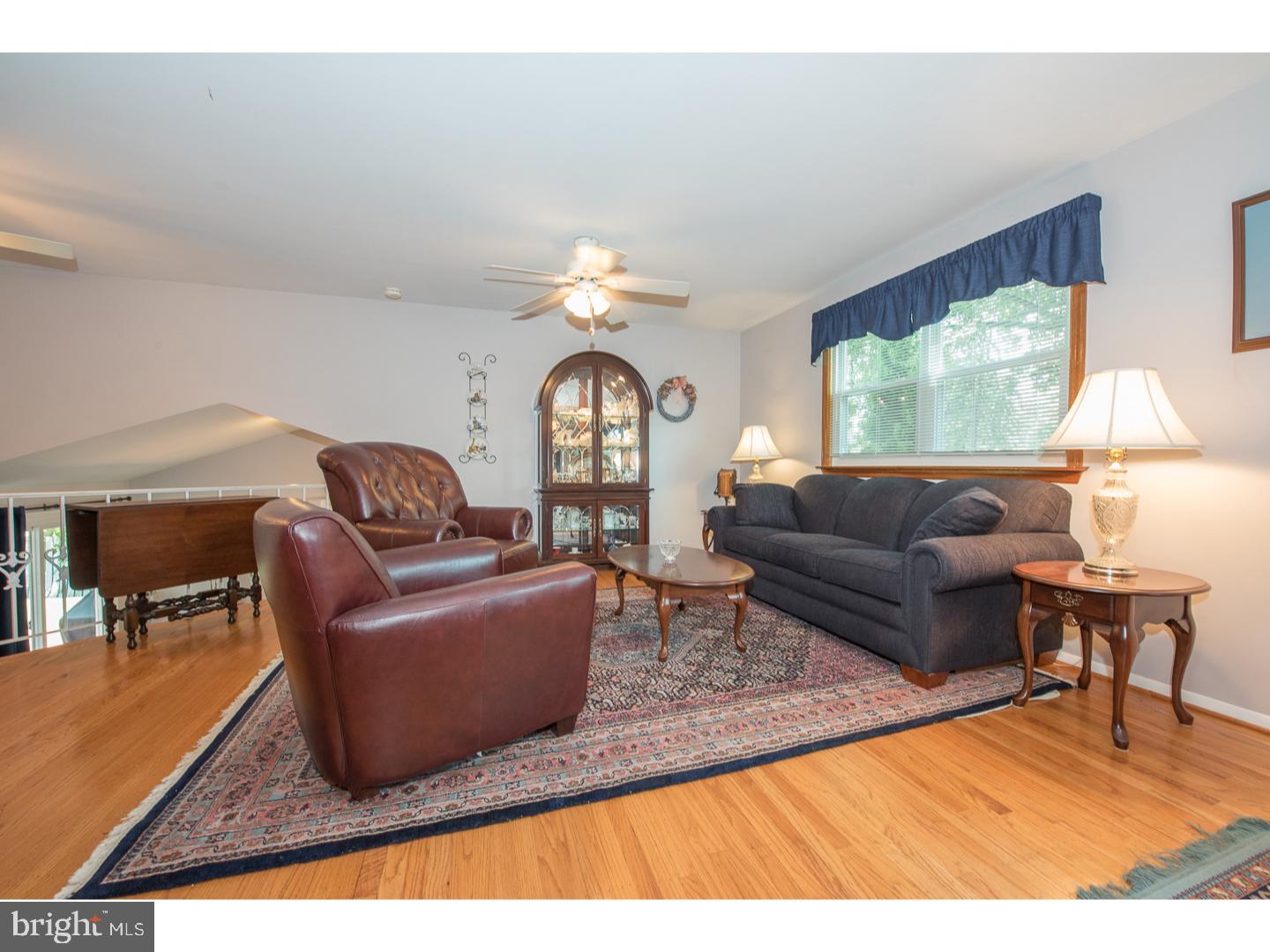 244 Hemlock Lane Springfield, PA 19064 - Photo 4 of 25