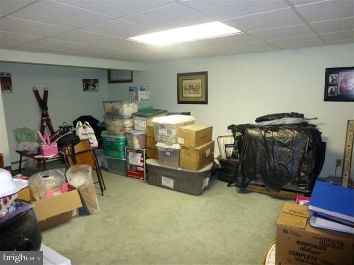 36 Turnpike Road Ashland, PA 17921 - Photo 10 of 17 Den