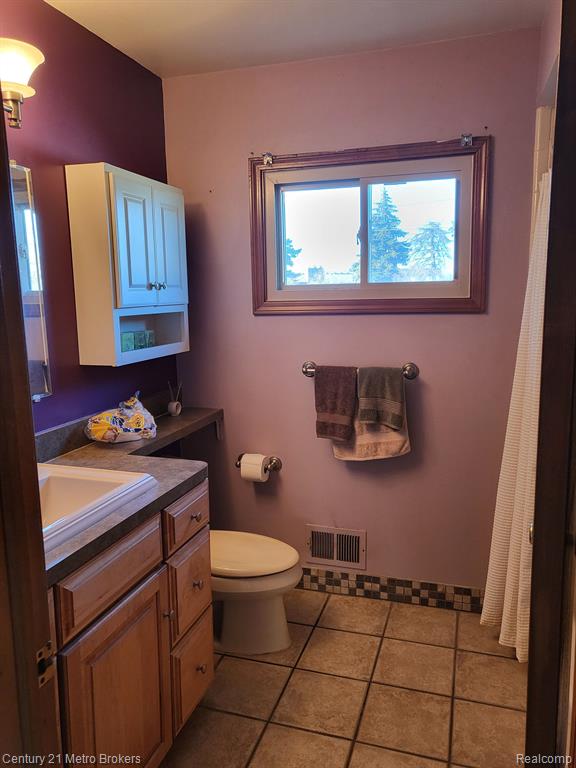 38948 Westchester Road Sterling Heights, MI 48310 - Photo 6 of 12 Gallery Image 6