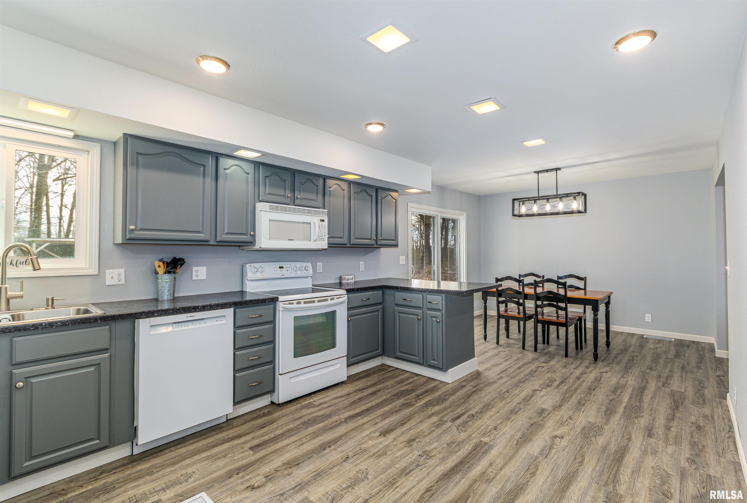 5060 Woodard Road Salem, IL 62881 - Photo 3 of 43 Gallery Image 3