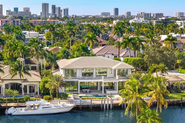 $13,995,000 | 100 Royal Palm Drive, Fort Lauderdale, FL 33301