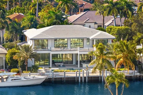 $13,995,000 | 100 Royal Palm Drive, Fort Lauderdale, FL 33301