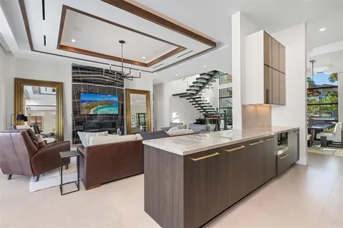 $13,995,000 | 100 Royal Palm Drive, Fort Lauderdale, FL 33301