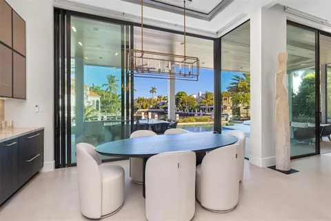 $13,995,000 | 100 Royal Palm Drive, Fort Lauderdale, FL 33301