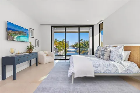 $13,995,000 | 100 Royal Palm Drive, Fort Lauderdale, FL 33301