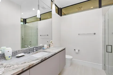 $13,995,000 | 100 Royal Palm Drive, Fort Lauderdale, FL 33301