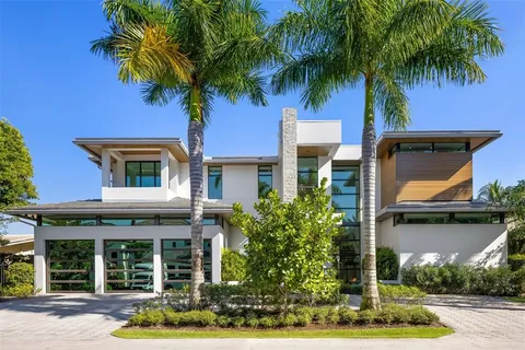 $13,995,000 | 100 Royal Palm Drive, Fort Lauderdale, FL 33301