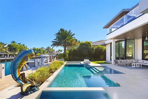 $13,995,000 | 100 Royal Palm Drive, Fort Lauderdale, FL 33301