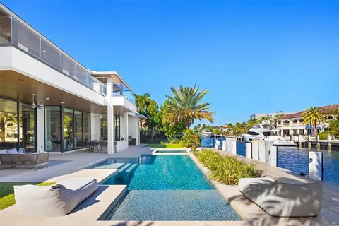 $13,995,000 | 100 Royal Palm Drive, Fort Lauderdale, FL 33301