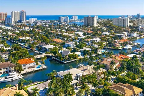 $13,995,000 | 100 Royal Palm Drive, Fort Lauderdale, FL 33301