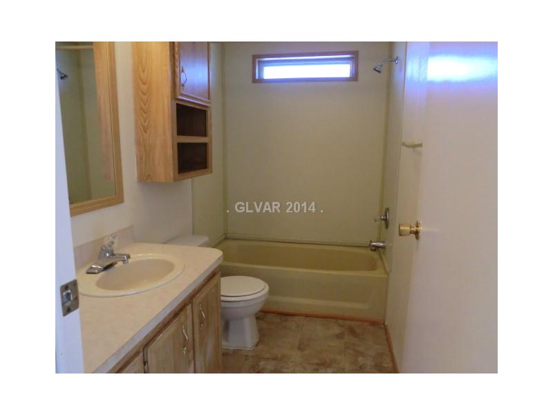 1531 South Rio Pahrump, NV 89048 - Photo 18 of 21 Bathroom.