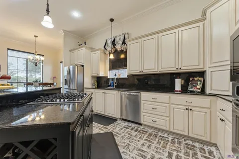 $740,000 | 6216 Breeze Point Drive, Gonzales, LA 70737
