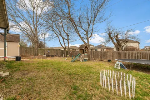 $315,000 | 2100 Oaklawn Drive, Taylor, TX 76574