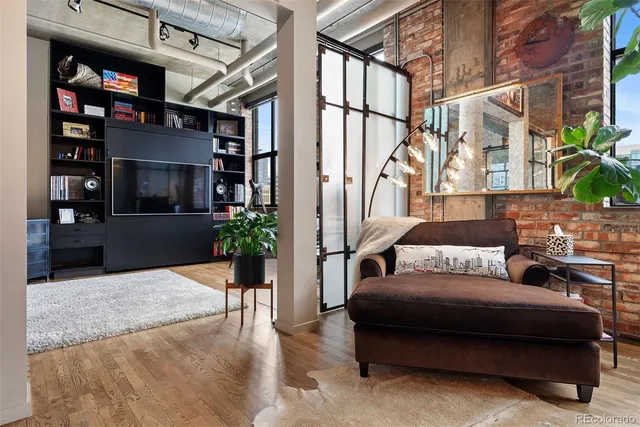 a view of a porch with furniture