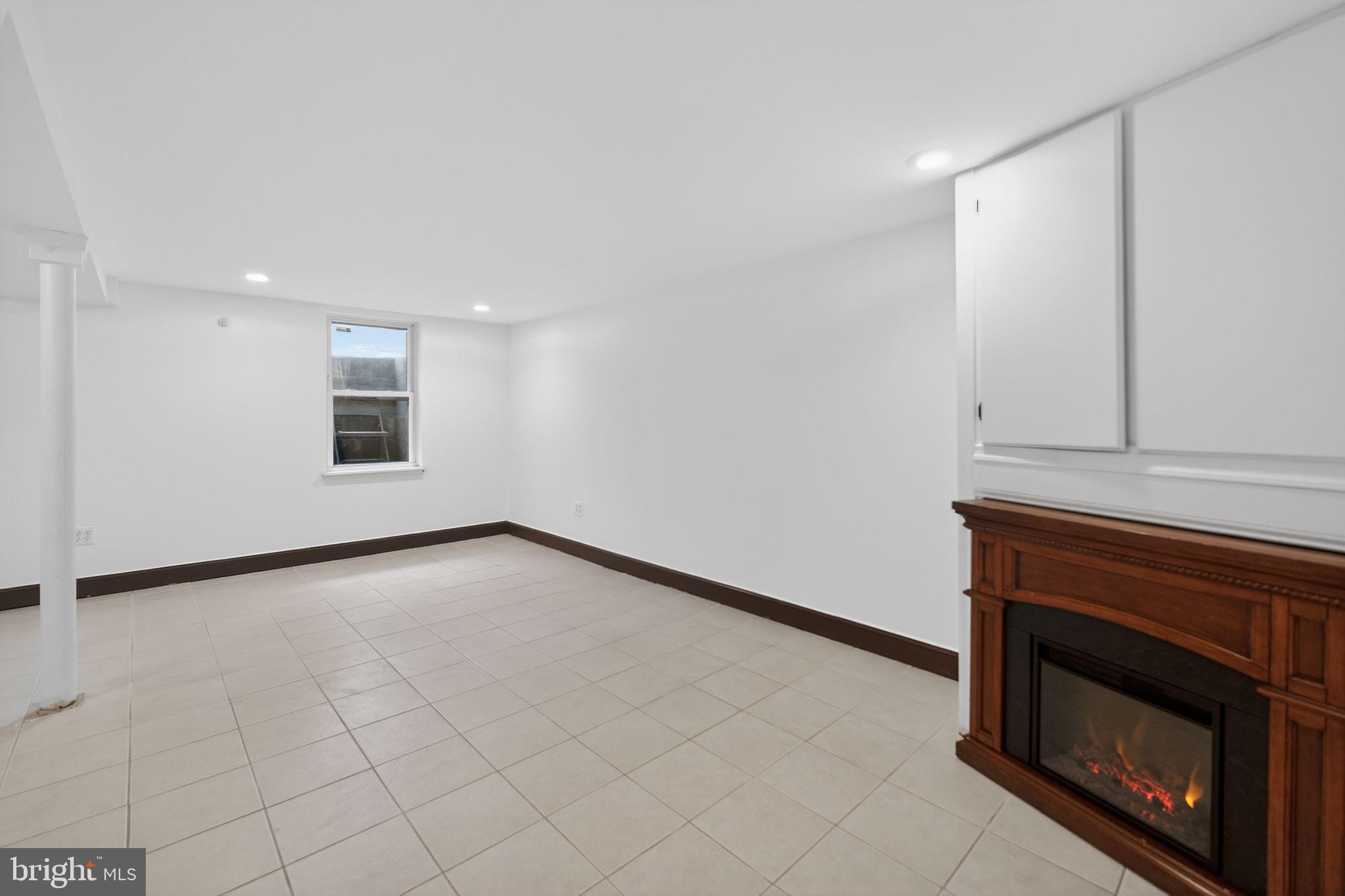 1569 Fleming Street Bethlehem, PA 18017 - Photo 12 of 14