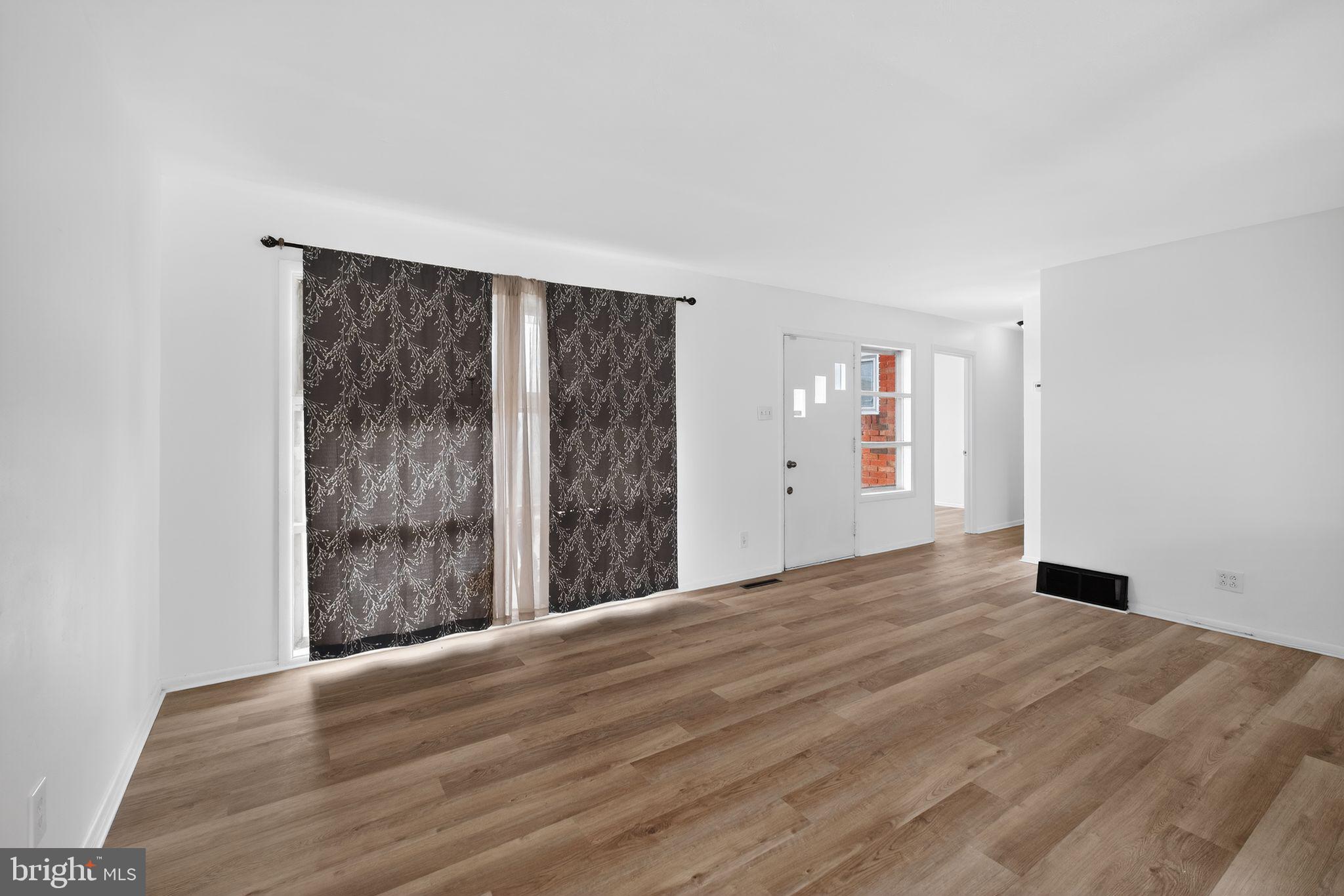 1569 Fleming Street Bethlehem, PA 18017 - Photo 7 of 14